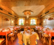 11waldeck_1053240_hdr