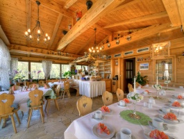 11waldeck_1053295_hdr