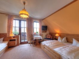 11waldeck_1053350_hdr